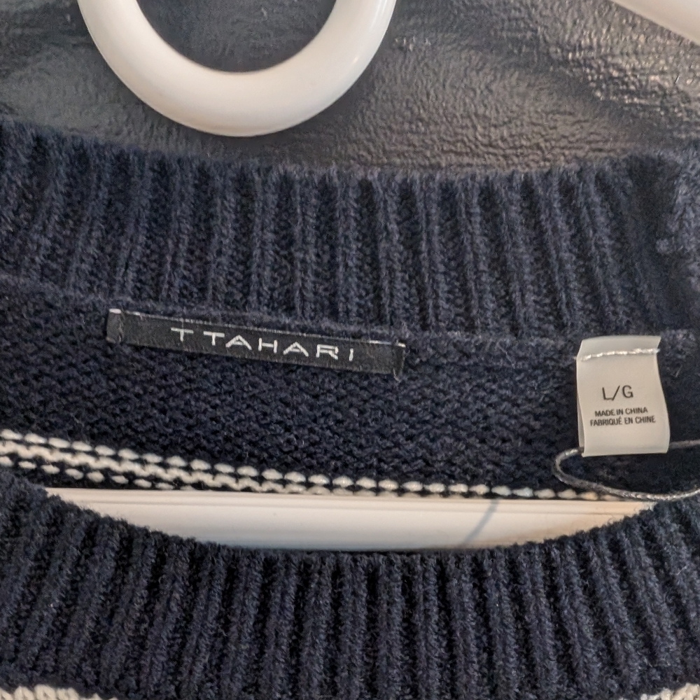 T Tahari Sweater crop Women BNWT - Picture 7 of 16